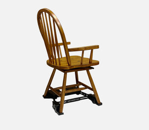 Windsor Swivel Chair w/ Caddie